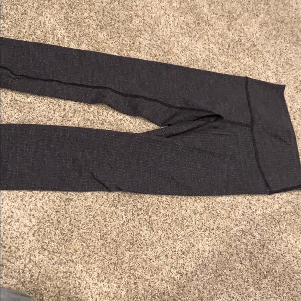 Wunder Under 7/8 rare gray jacquard print!
